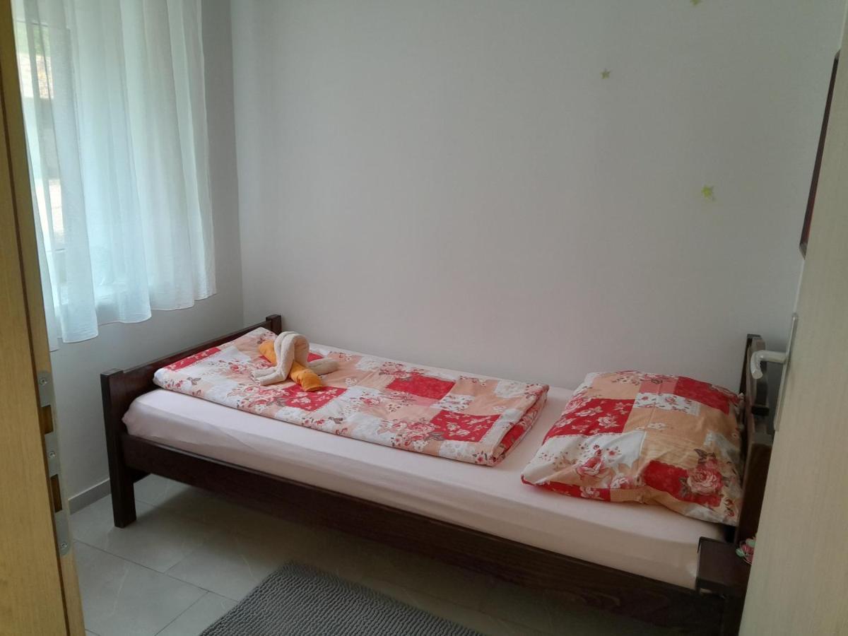 Apartmani Studio Apartmani Senjska Maslina Senj  Ngoại thất bức ảnh