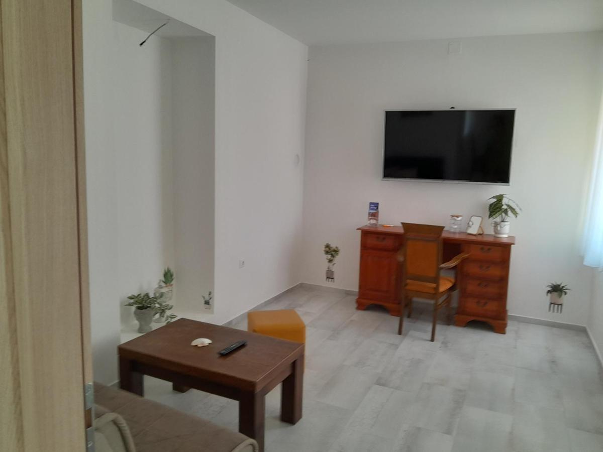 Apartmani Studio Apartmani Senjska Maslina Senj  Ngoại thất bức ảnh