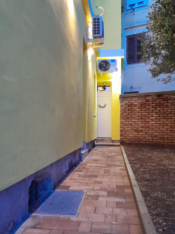 Apartmani Studio Apartmani Senjska Maslina Senj  Ngoại thất bức ảnh